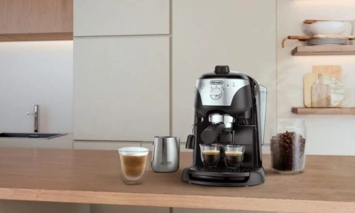 De'Longhi EC221 – Cel mai bun espressor manual